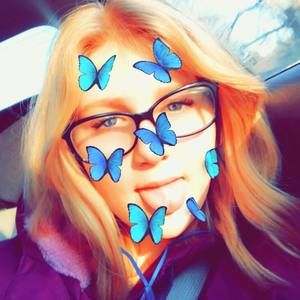 Meet your Posher, Chloe